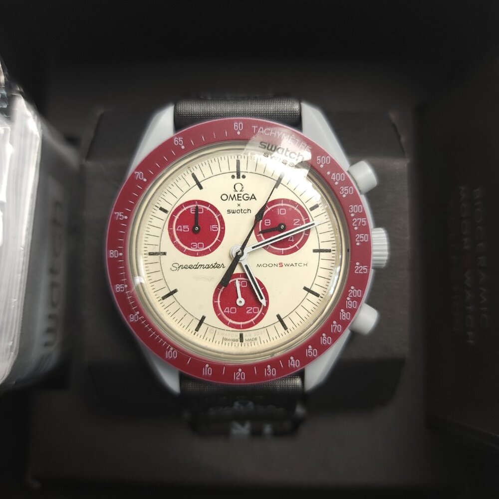 Swatch X Omega Bioceramic Moonswatch Mission To The PLUTO - Picture 3 of 8